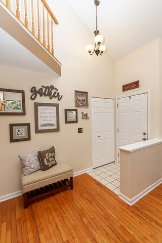 1704 Penny Ct, Bartlett, IL 60103 photo 3