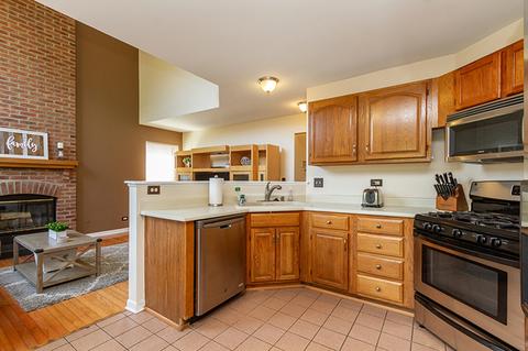 1704 Penny Ct, Bartlett, IL 60103 photo 6