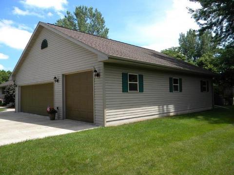 25469 Front St, Sterling, IL 61081 photo 4