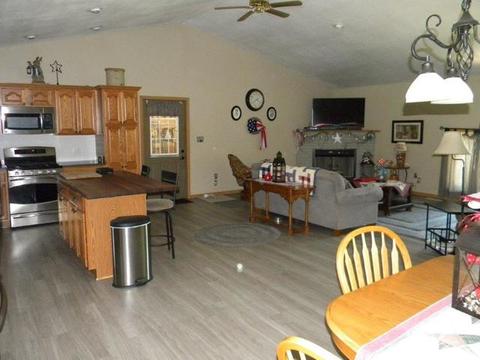 25469 Front St, Sterling, IL 61081 photo 12