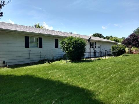 608 E Oregon St, Polo, IL 61064 photo 7