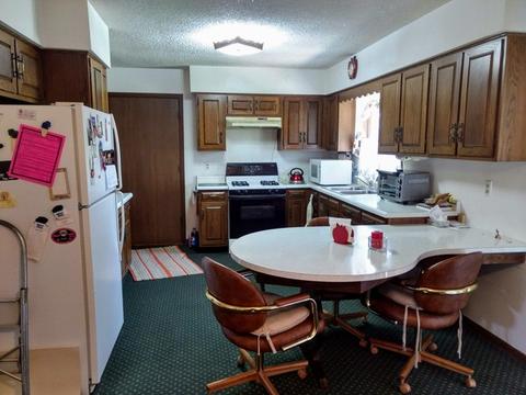 608 E Oregon St, Polo, IL 61064 photo 4