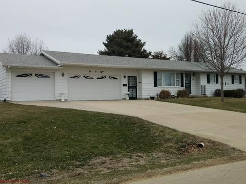 608 E Oregon St, Polo, IL 61064 photo 1