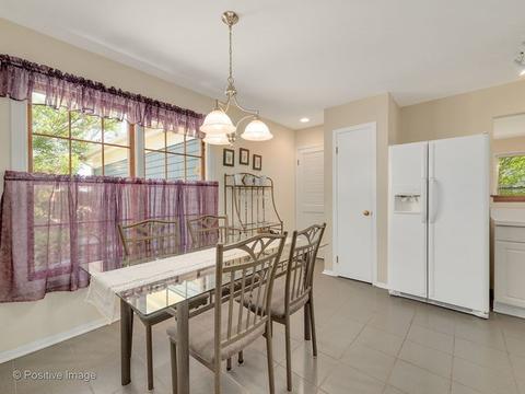 1630 Ivy Ct E, Wheaton, IL 60189 photo 10