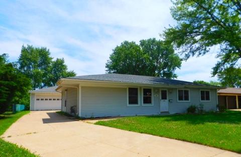 1405 Cooper Rd, Hoffman Estates, IL 60169 photo 1