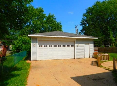 1405 Cooper Rd, Hoffman Estates, IL 60169 photo 4