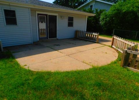 1405 Cooper Rd, Hoffman Estates, IL 60169 photo 9