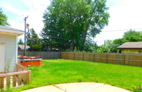1405 Cooper Rd, Hoffman Estates, IL 60169 photo 6