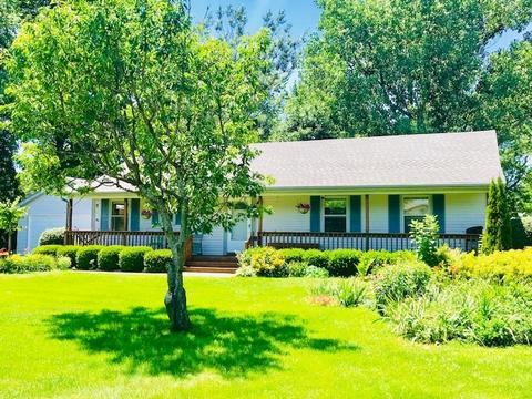 128 N Maple St, Braidwood, IL 60408 photo 1