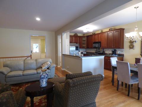 4031 Whitehall Ln, Algonquin, IL 60102 photo 6