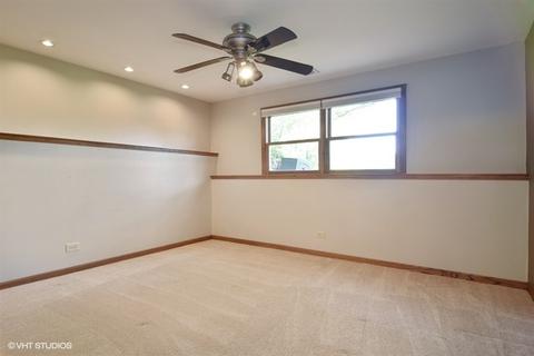 785 Concord Ln, Hoffman Estates, IL 60192 photo 14