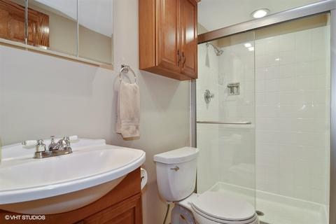 785 Concord Ln, Hoffman Estates, IL 60192 photo 16