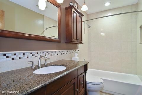785 Concord Ln, Hoffman Estates, IL 60192 photo 12