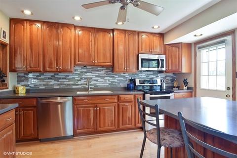 785 Concord Ln, Hoffman Estates, IL 60192 photo 5