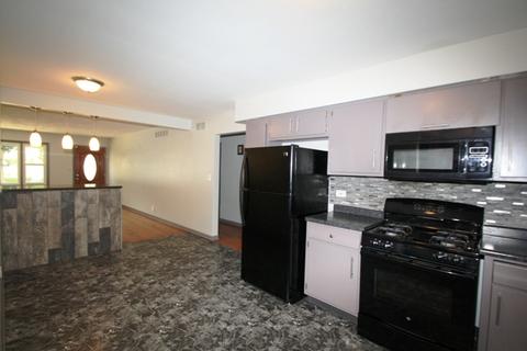 230 Robert Dr, Elgin, IL 60123 photo 8