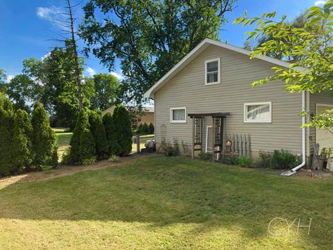 308 E Roosevelt Ave, Onarga, IL 60955 photo 4