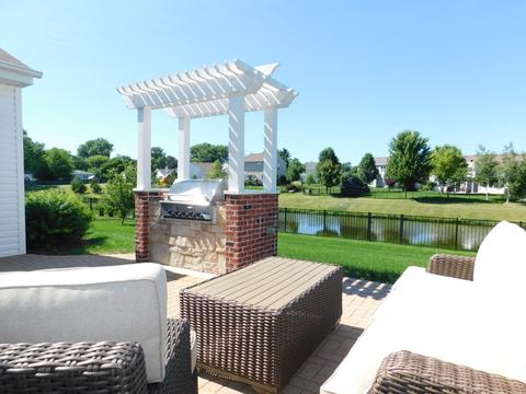 331 E Becker Pl, Sycamore, IL 60178 photo 3