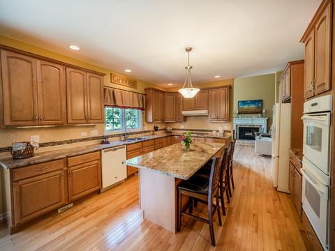 11 Springbrook Ln, Algonquin, IL 60102 photo 4
