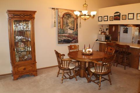 806 Waverly Dr, Elgin, IL 60120 photo 7