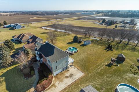 1502 Wright Dr, Sandwich, IL 60548 photo 2
