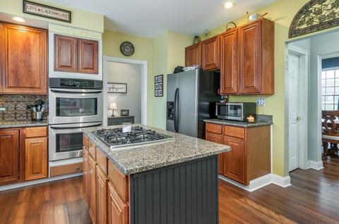 1502 Wright Dr, Sandwich, IL 60548 photo 6