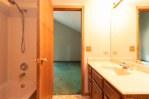 8 Cat Schooner Ln, Third Lake, IL 60030 photo 46