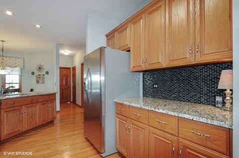 17431 S Honora Dr, Plainfield, IL 60586 photo 4