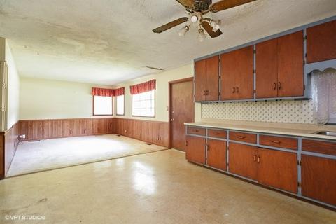 609 Columbus St, Mchenry, IL 60051 photo 4