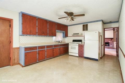 609 Columbus St, Mchenry, IL 60051 photo 3