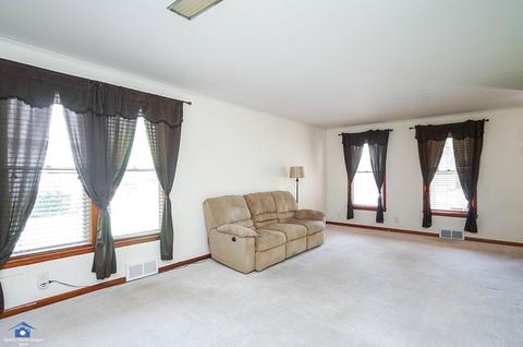 3750 Stella Blvd, Steger, IL 60475 photo 4