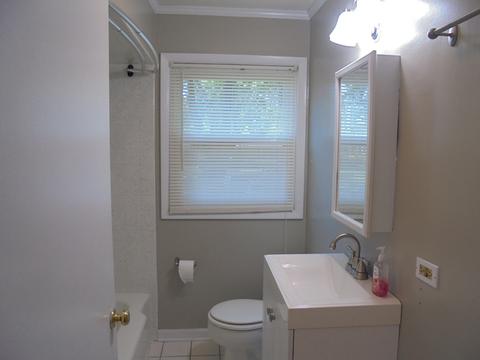 1006 S Gables Blvd, Wheaton, IL 60189 photo 11