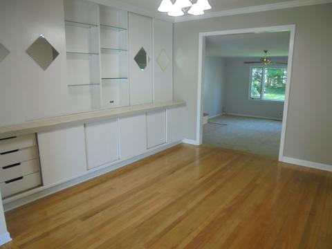 1006 S Gables Blvd, Wheaton, IL 60189 photo 4