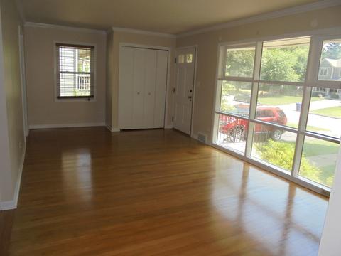 1006 S Gables Blvd, Wheaton, IL 60189 photo 3