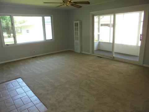 1006 S Gables Blvd, Wheaton, IL 60189 photo 7