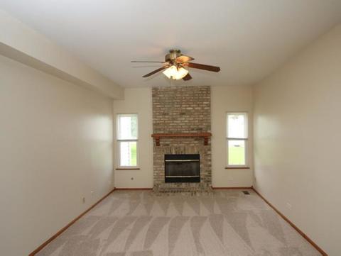 1363 Northgate Dr, Bartlett, IL 60103 photo 2