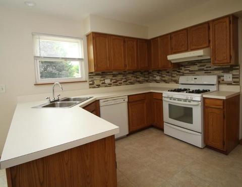 1363 Northgate Dr, Bartlett, IL 60103 photo 5