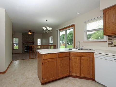 1363 Northgate Dr, Bartlett, IL 60103 photo 9