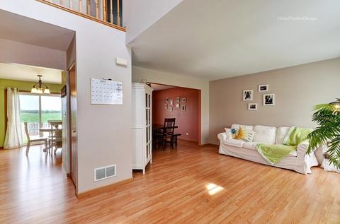 903 Christopher St, Plano, IL 60545 photo 3