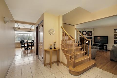 929 Manor Dr, Wilmette, IL 60091 photo 3