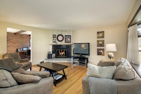 929 Manor Dr, Wilmette, IL 60091 photo 4