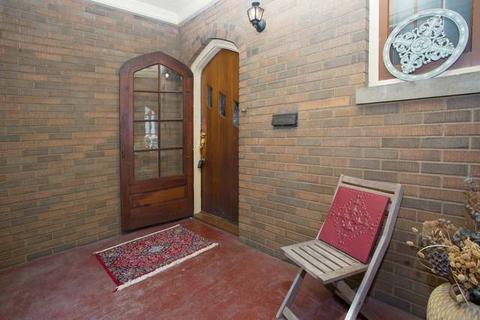424 S State St, Elgin, IL 60123 photo 3