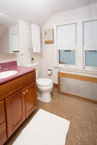 424 S State St, Elgin, IL 60123 photo 17