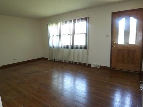 750 67th Pl, Willowbrook, IL 60527 photo 3