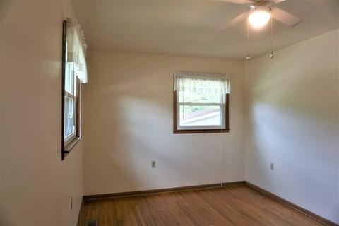906 Devonshire Dr, Champaign, IL 61821 photo 26