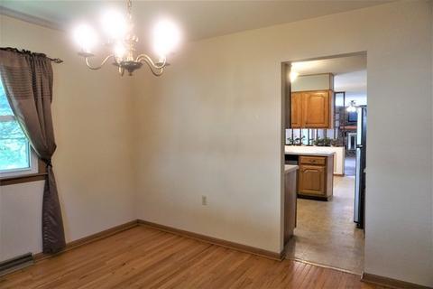 906 Devonshire Dr, Champaign, IL 61821 photo 13
