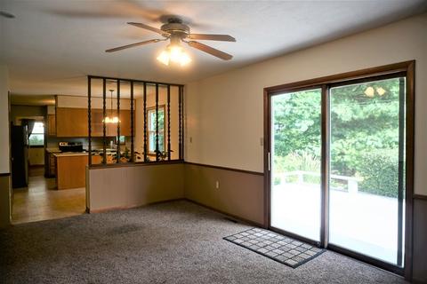 906 Devonshire Dr, Champaign, IL 61821 photo 20