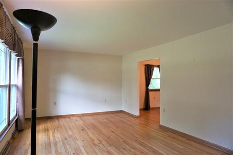 906 Devonshire Dr, Champaign, IL 61821 photo 7