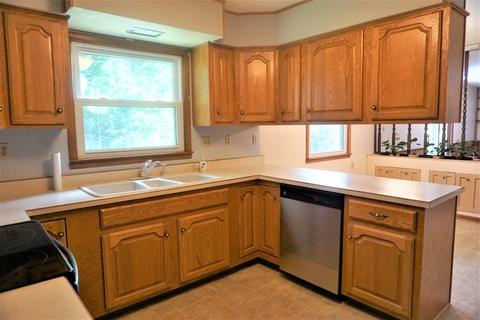 906 Devonshire Dr, Champaign, IL 61821 photo 16