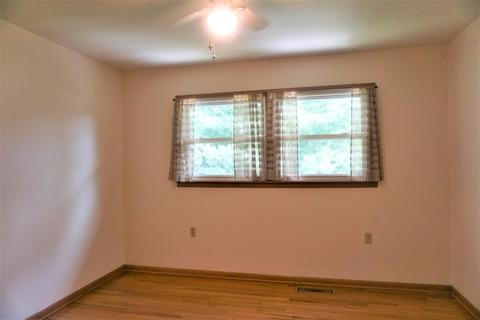 906 Devonshire Dr, Champaign, IL 61821 photo 30