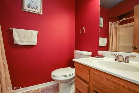 2324 Bluejay Trl, Elgin, IL 60123 photo 16